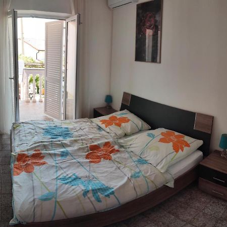 Apartmani Sabira Novi Vinodolski Bagian luar foto