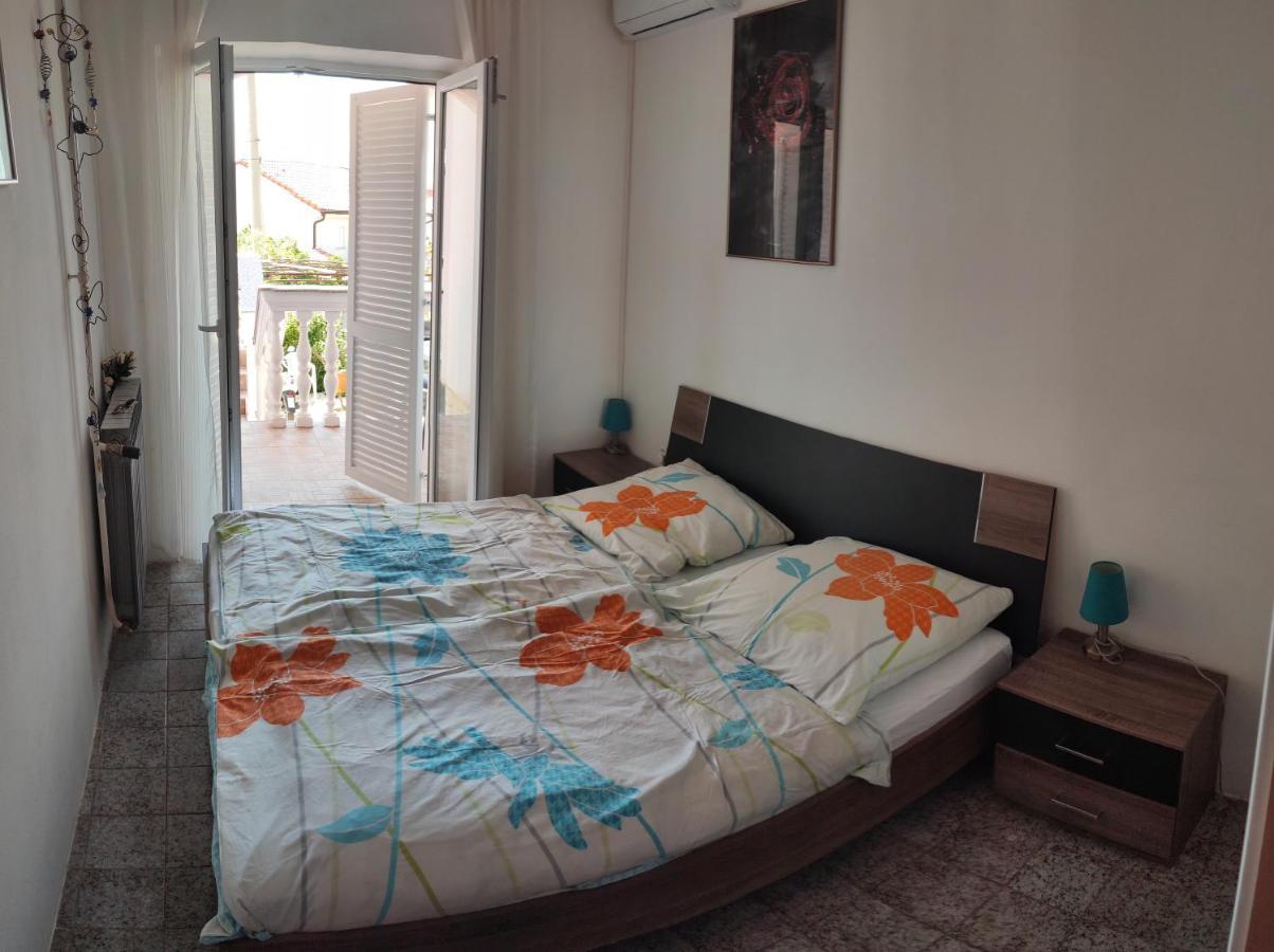 Apartmani Sabira Novi Vinodolski Bagian luar foto