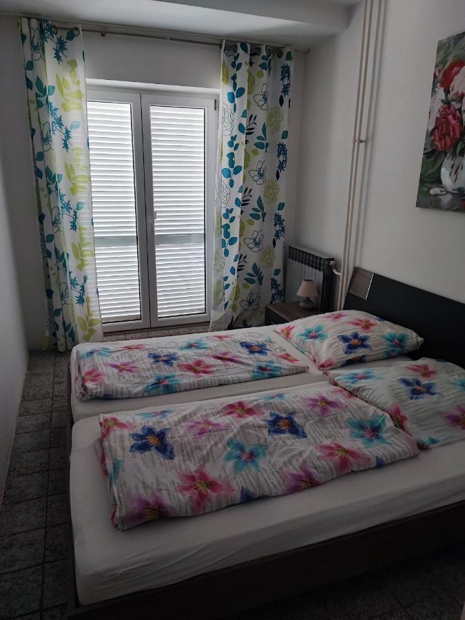 Apartmani Sabira Novi Vinodolski Bagian luar foto