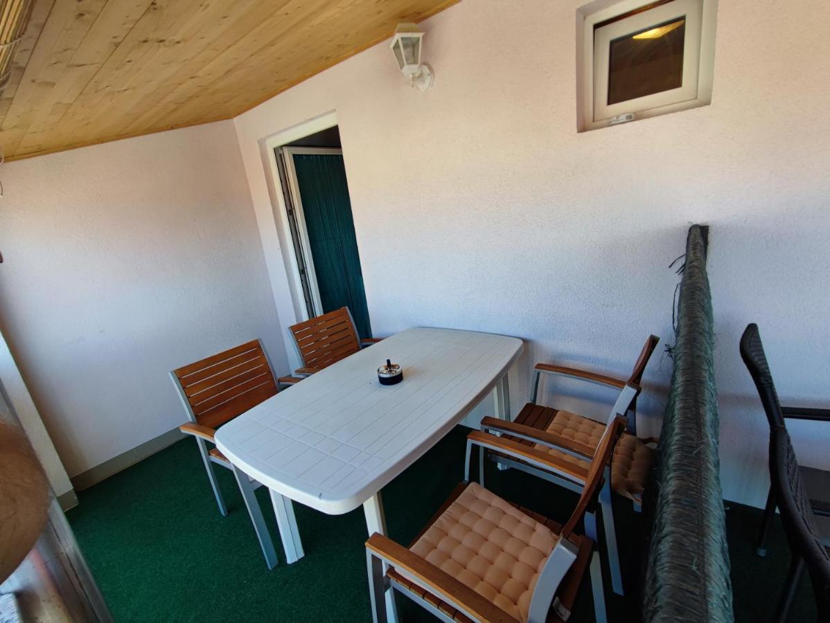 Apartmani Sabira Novi Vinodolski Bagian luar foto