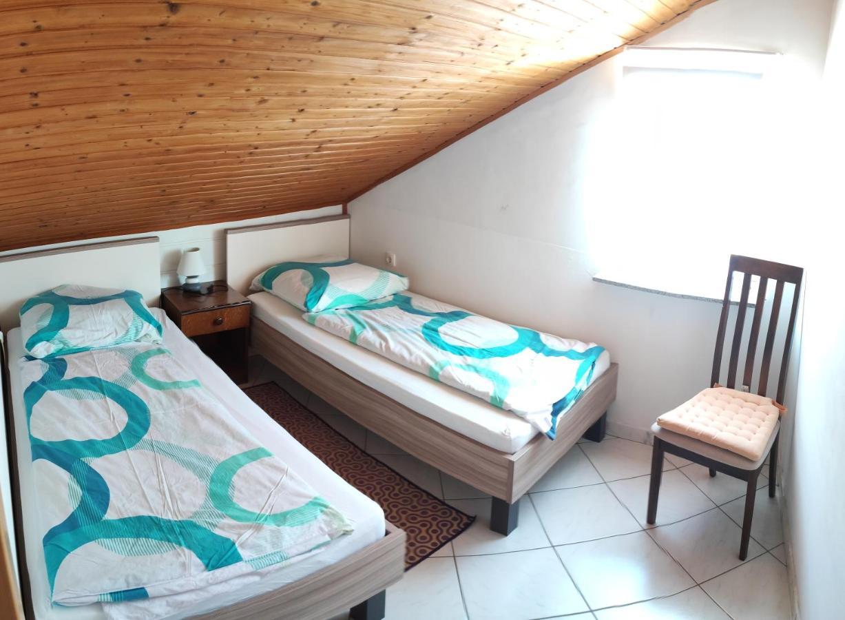Apartmani Sabira Novi Vinodolski Bagian luar foto