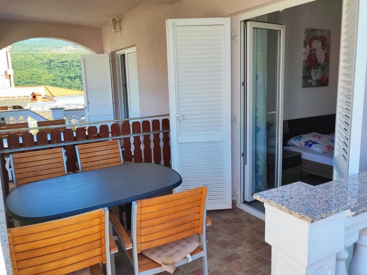 Apartmani Sabira Novi Vinodolski Bagian luar foto