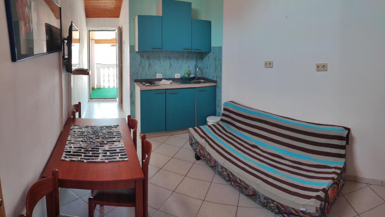 Apartmani Sabira Novi Vinodolski Bagian luar foto