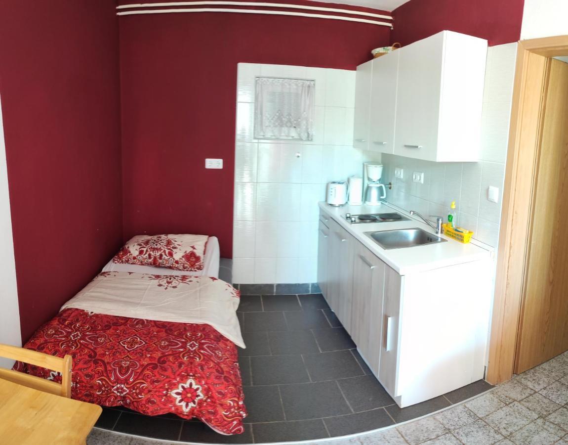 Apartmani Sabira Novi Vinodolski Bagian luar foto