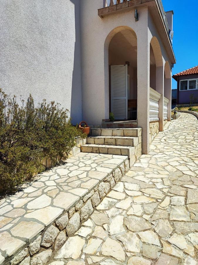 Apartmani Sabira Novi Vinodolski Bagian luar foto