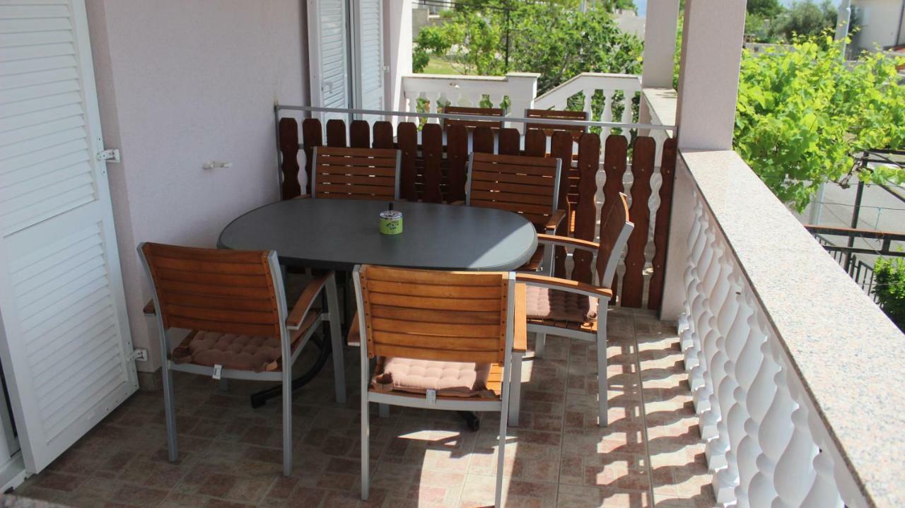 Apartmani Sabira Novi Vinodolski Bagian luar foto